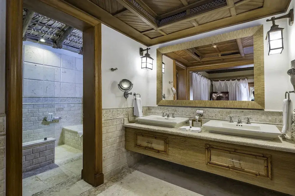 Luxury Villa with Beachfront Eden Roc