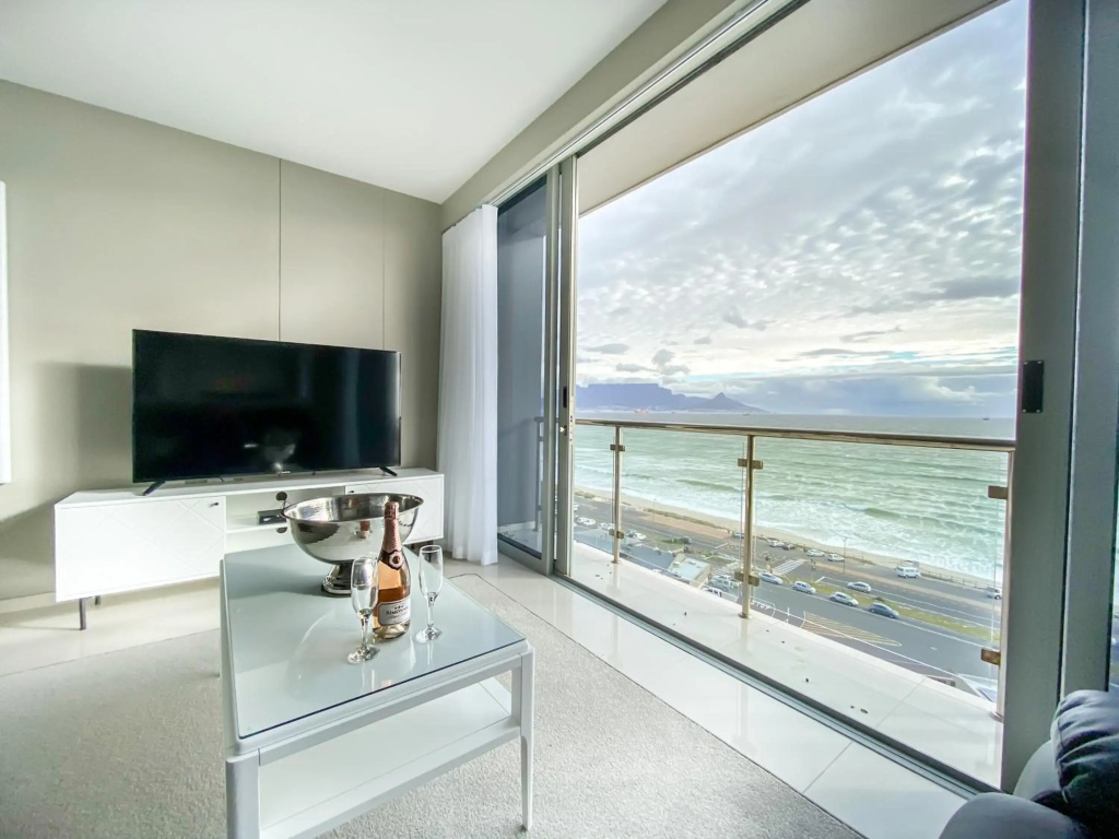 Modern Ocean View 1 Bedroom Apartment 707 Infinity
