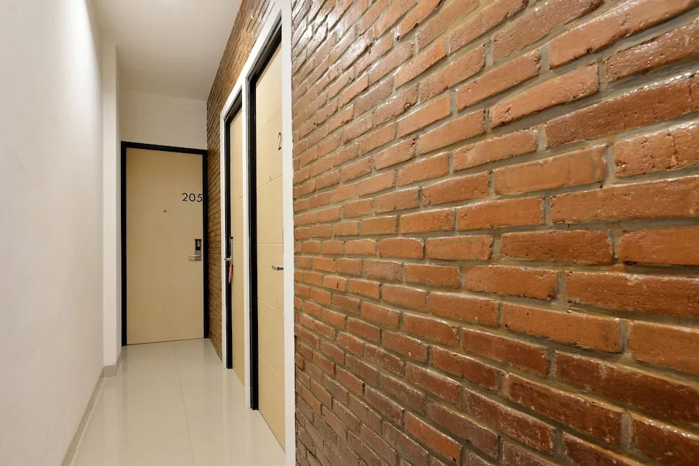 ZEN Rooms Near Mall Buaran