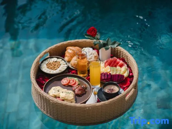 6 mins to La Brisa, Dream Stay Canggu No. 2