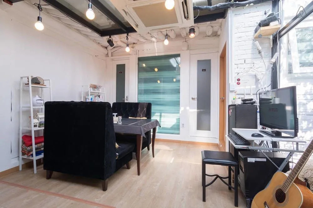 The Present Guesthouse