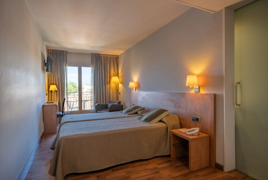 Hotel Medes II