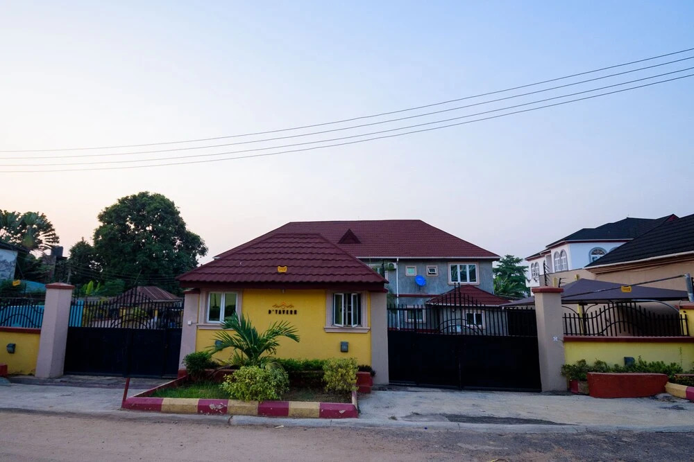 D'TAVERN Apartments