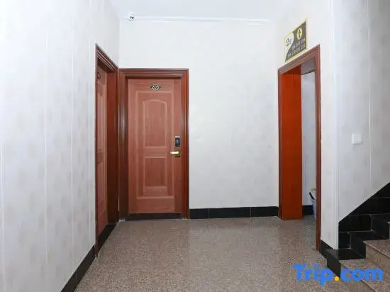 OYO Ningbo Aliang Hotel