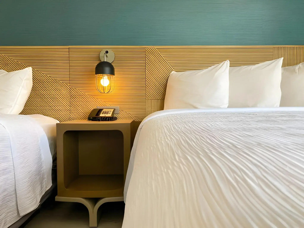 Marseilles Beachfront Hotel