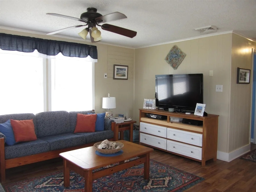 Marlin Darlin 2 Bedroom Cottage
