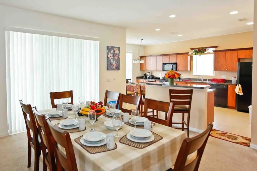 Crystal Cove 932