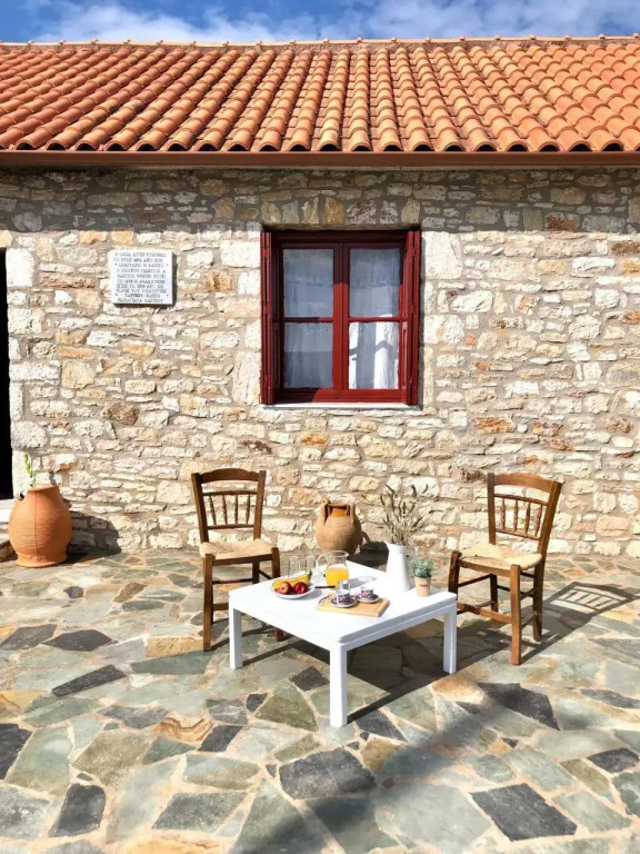 Nikitas chalet