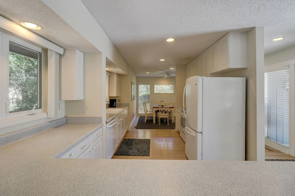15 Ibis St