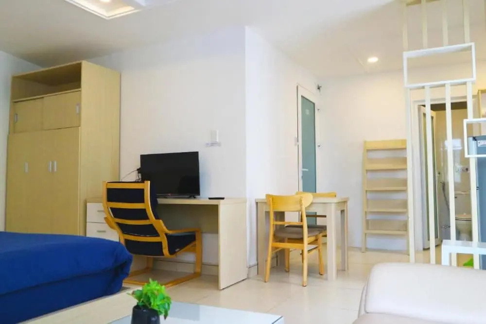 M-H Apartment Hotel