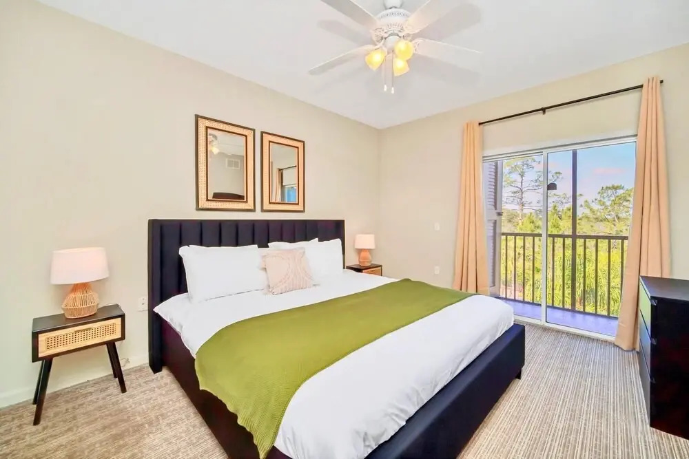 Condo w Pool, Games Room - Pet Friendly