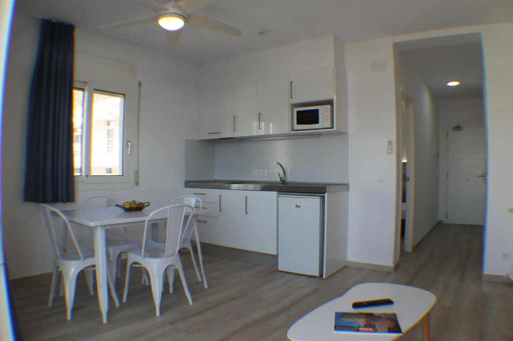 Rescator Resort 330 in Roses