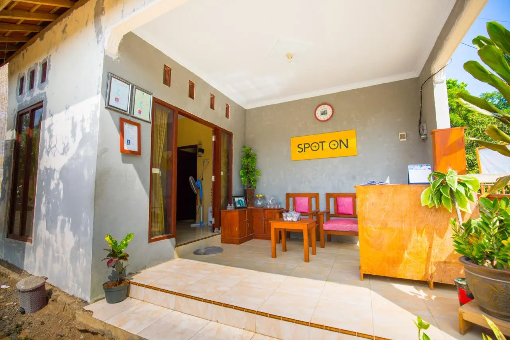 SPOT ON 1746 Putri Kuning Residence