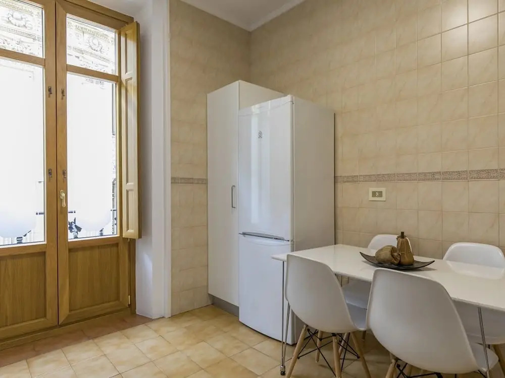 Gran Via 3 by Forever Rentals. 3 Bedroom Apartment With Wifi in Abando. Groups