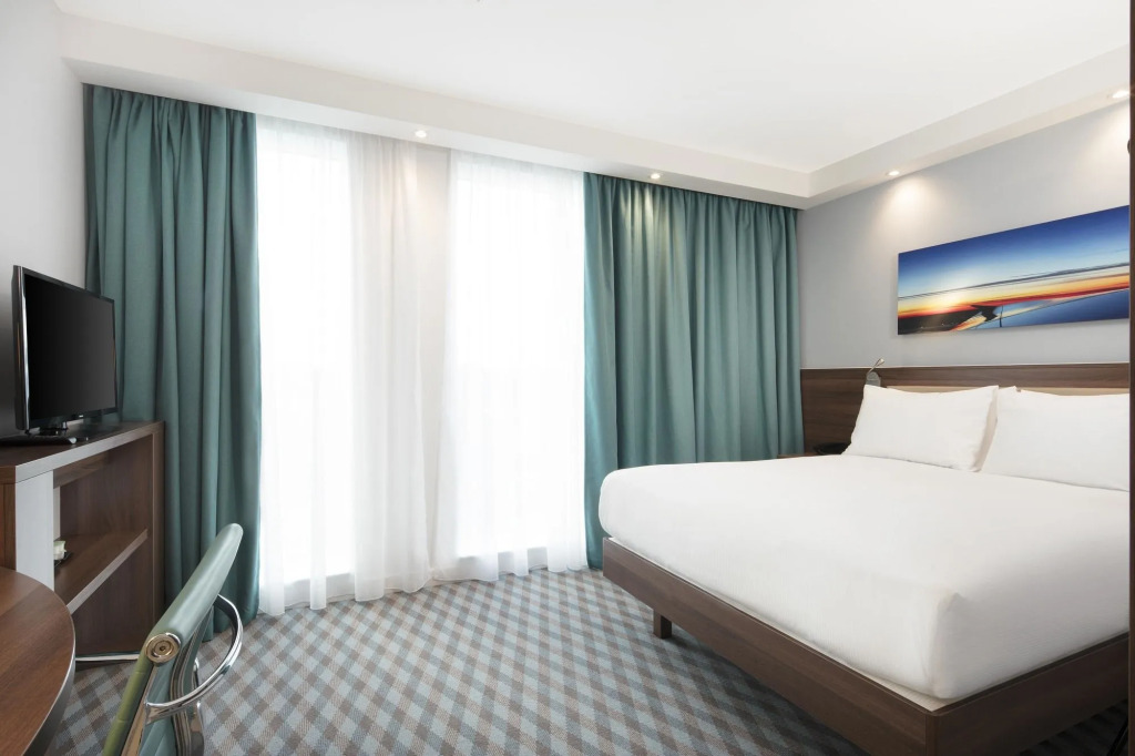 Hampton By Hilton London Stansted Airport