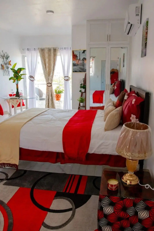 Royal Terrace Queen I