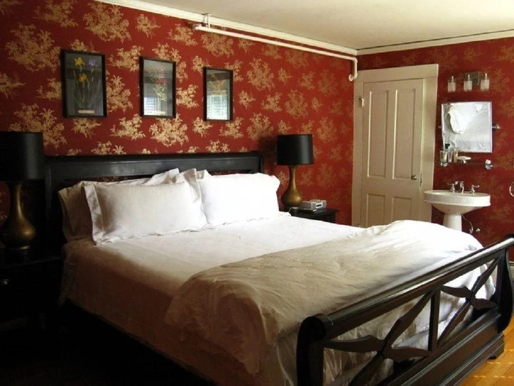 The Blue Horse Inn