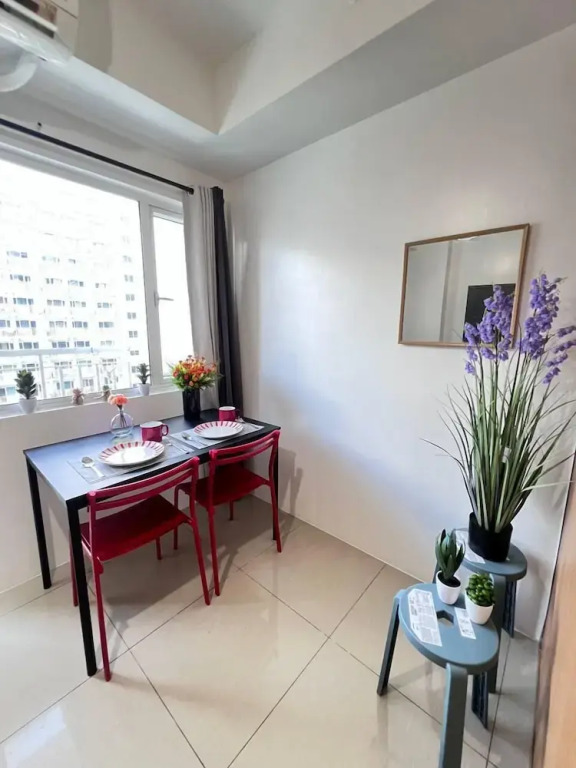 1 BR Shell Residences Facing amenities