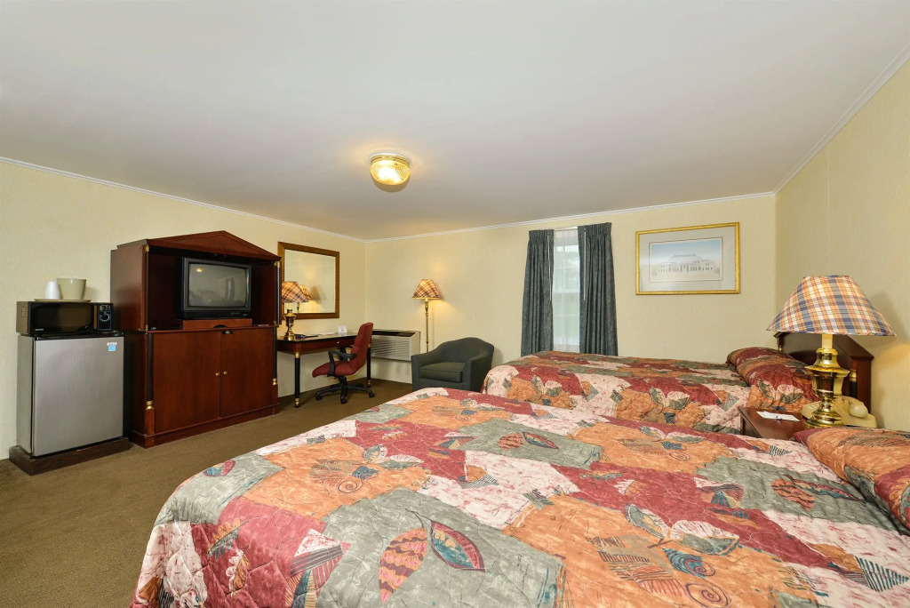 Sandwich Lodge & Resort