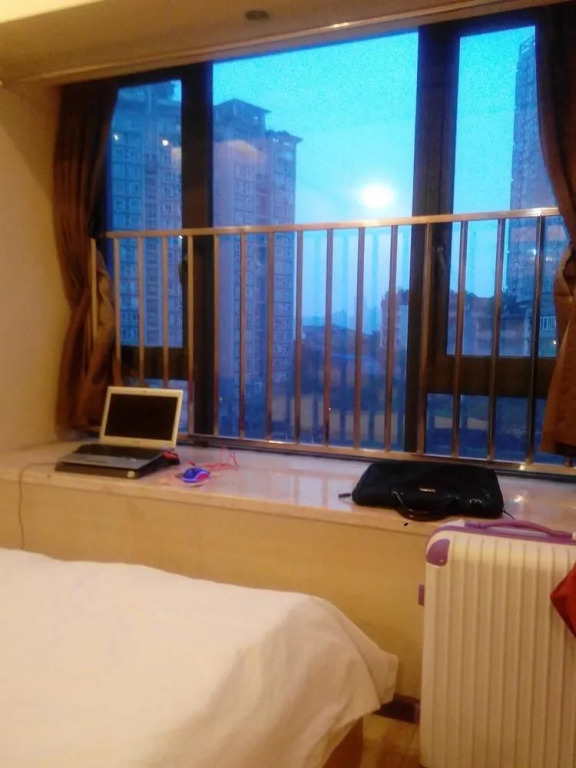 Chongqin Yijia Inn Nan'an Convention Center