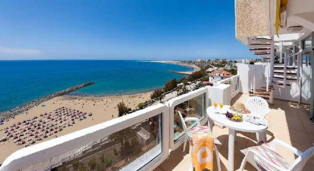Aida 206 by VillaGranCanaria