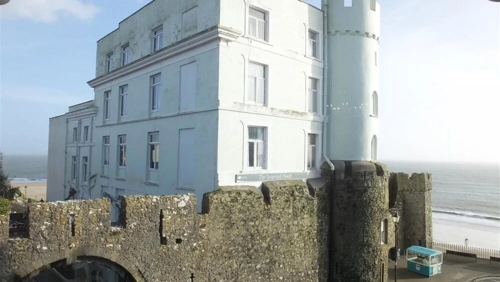 Spetchley House 4