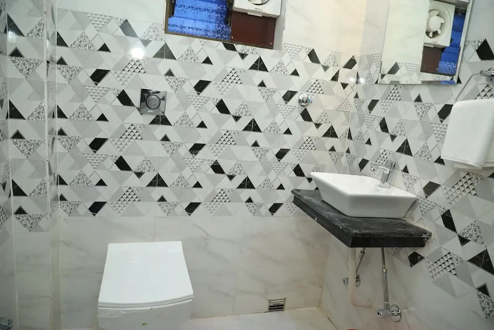 Aashhiana Guest House Entire 2BHK Service Apartments, Kolkata