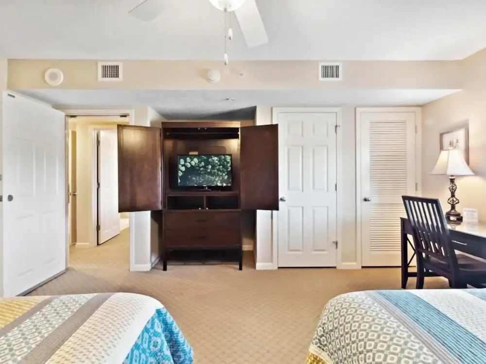 Yacht Club Villas #2-405
