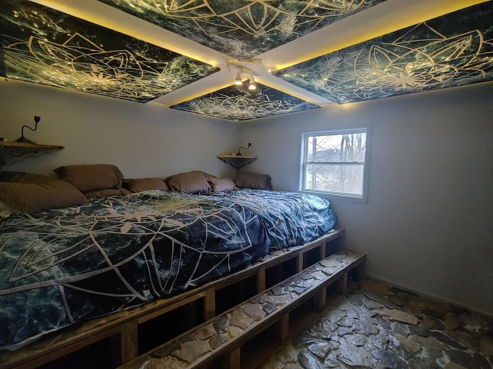 Lost River Hostel