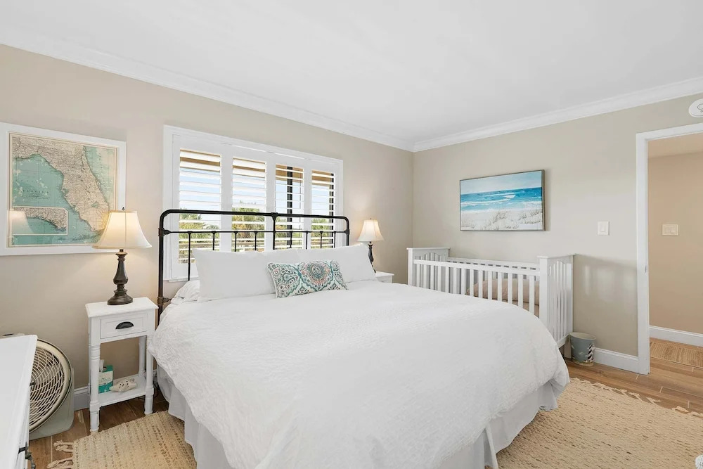 Updated Oceanview Retreat With Pools, Pickleball & Direct Beach Access