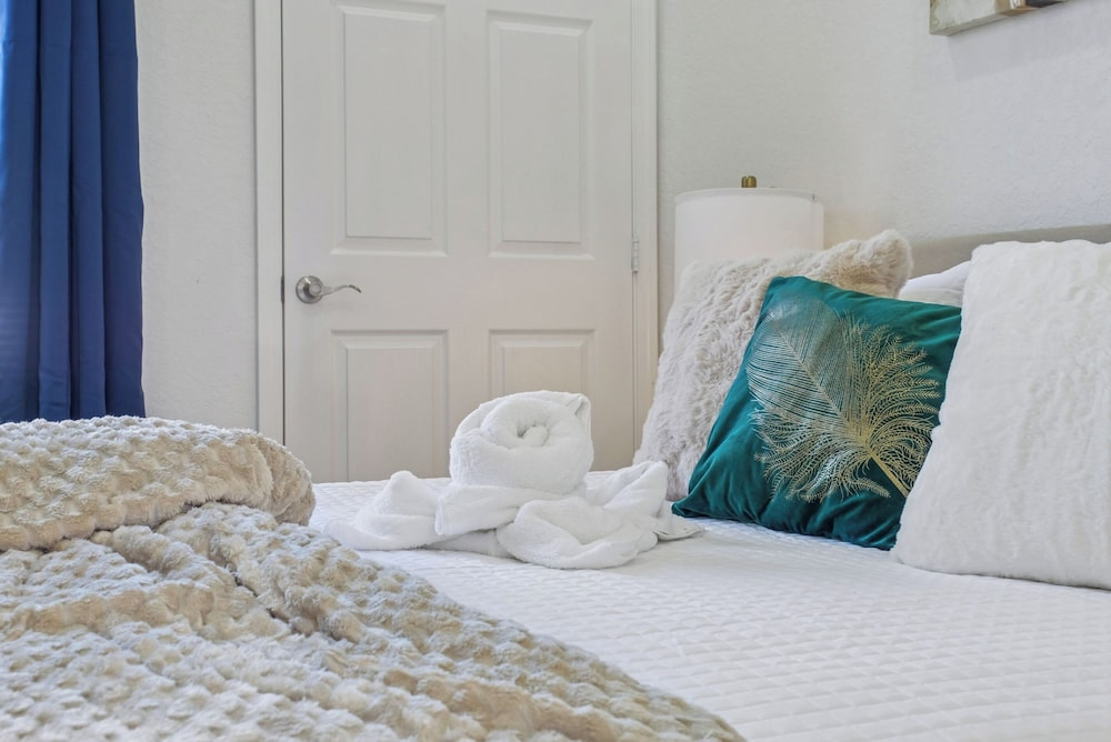 Cozy Historic Gem: 5 Mins to Downtown SA