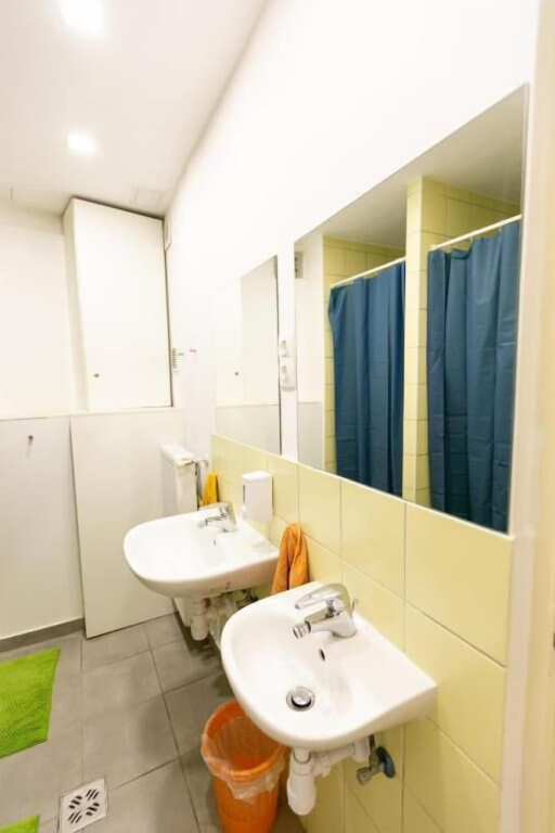 Spicy Hostel