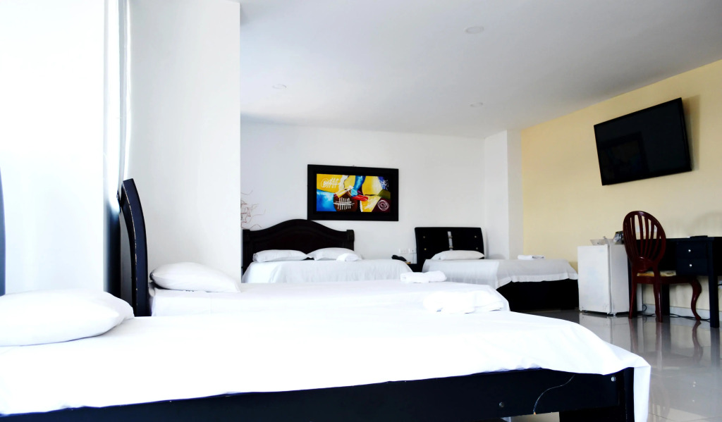 Hotel Intersuites