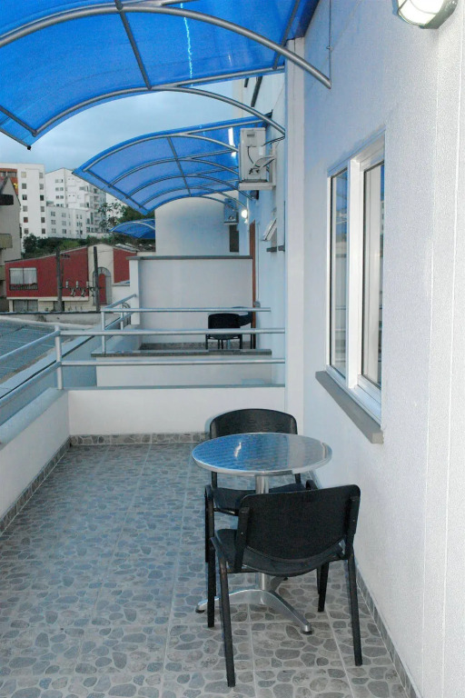 Top Deck Hotel
