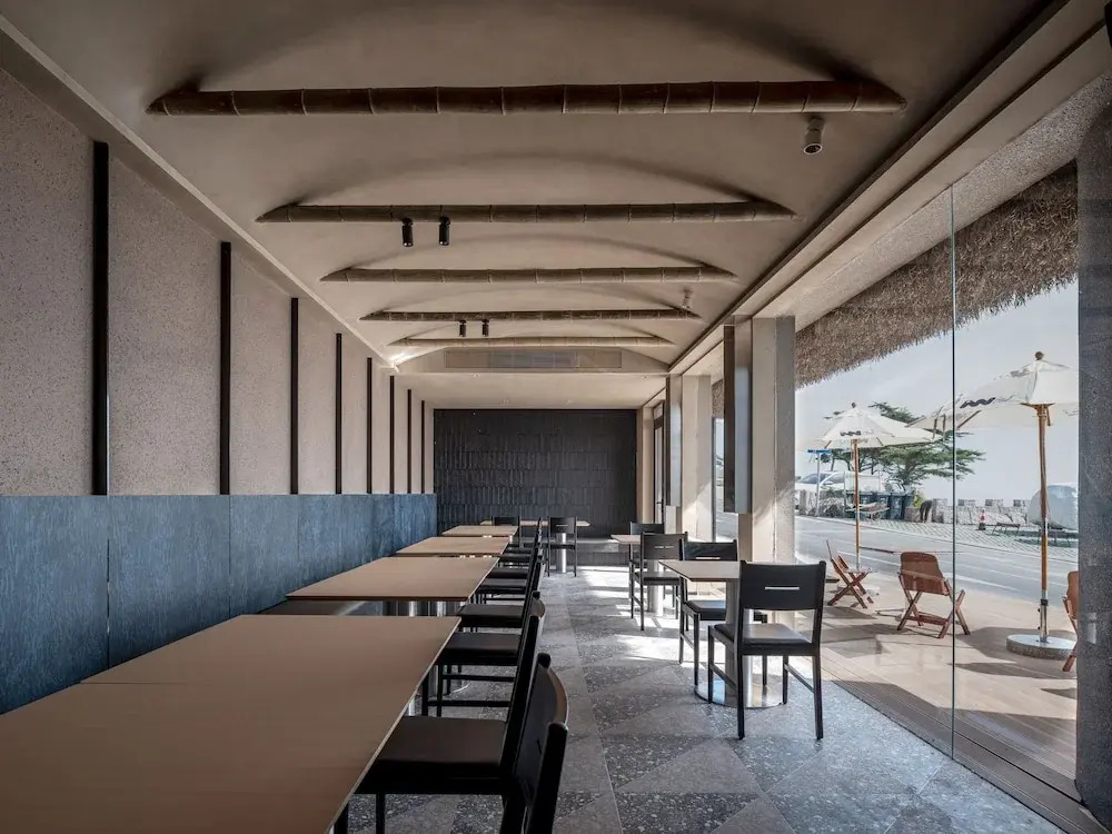 Qingdao Innland sea-view designer hot spring hotel