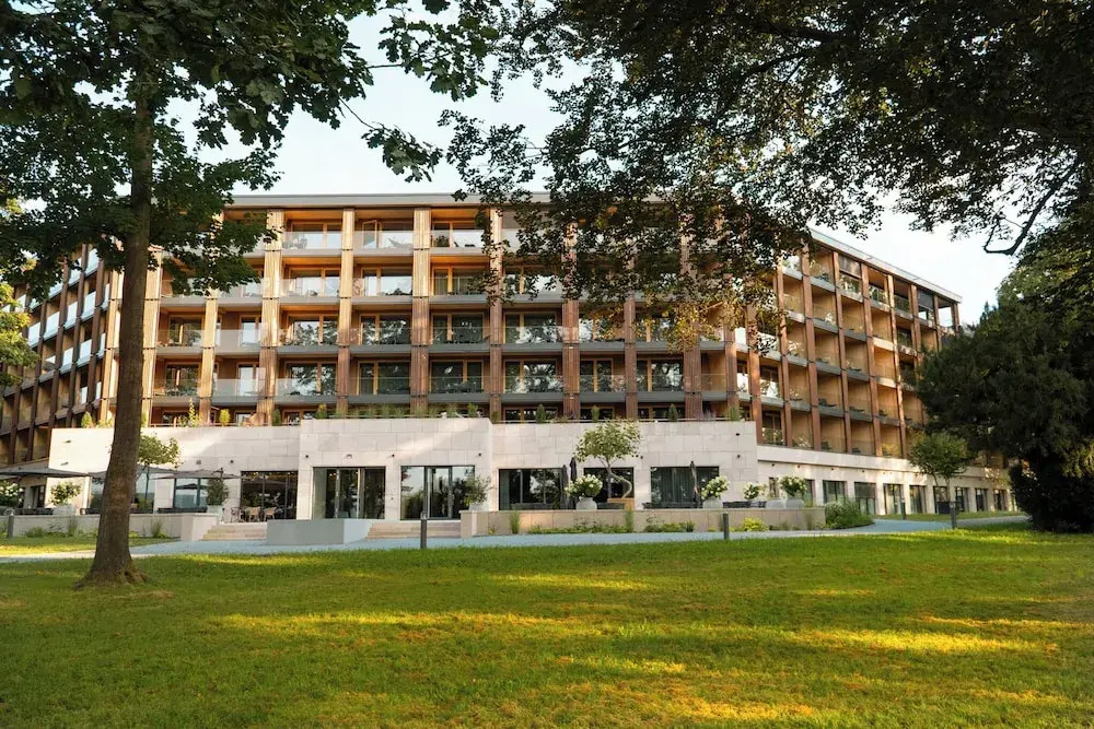 Buff Medical Resort