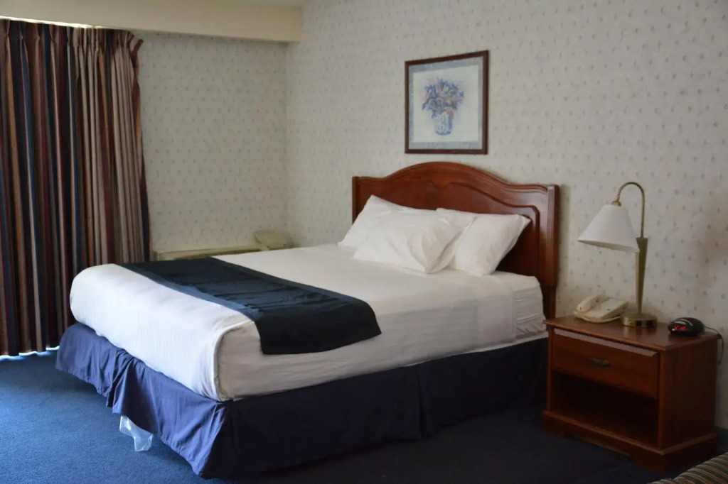 Travelodge by Wyndham Milwaukee