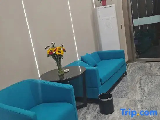 Zhengzhou Yulong Hotel