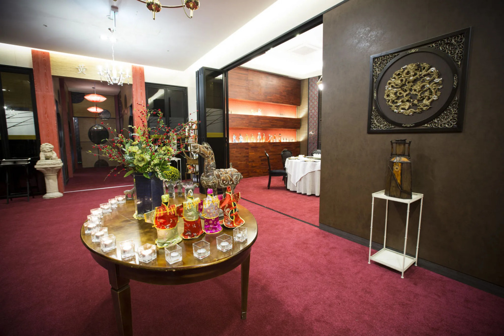 I Square Hotel