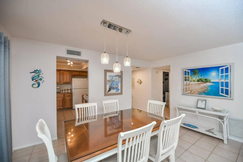 Palm Bay Club By Beachside Management