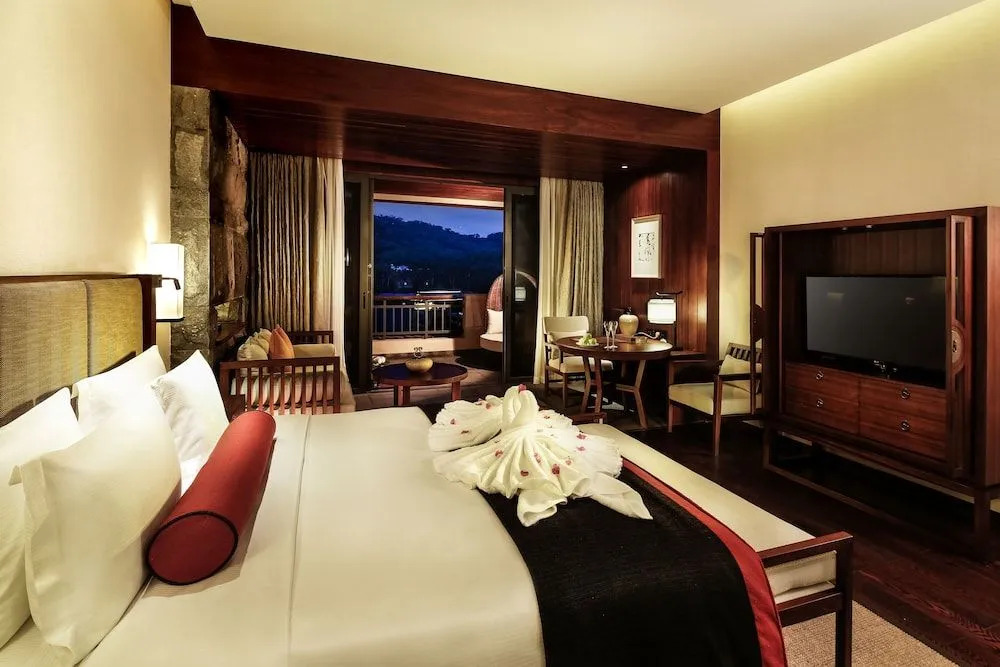 DoubleTree Resort by Hilton Hotel Hainan - Qixianling Hot Spring