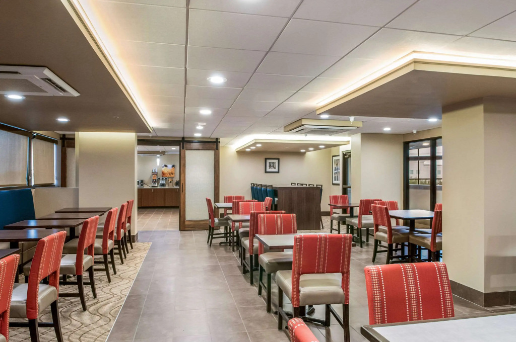 Comfort Inn & Suites At Copeland Tower