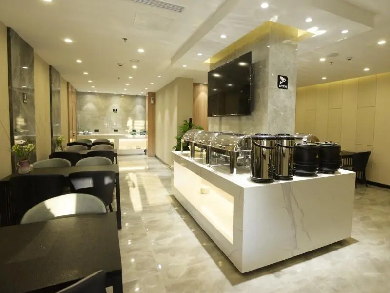 Green Tree Inn Express Shandong Jinan Shungeng International Exhibition Center
