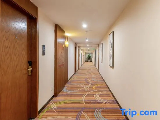 News Rezen Hotel