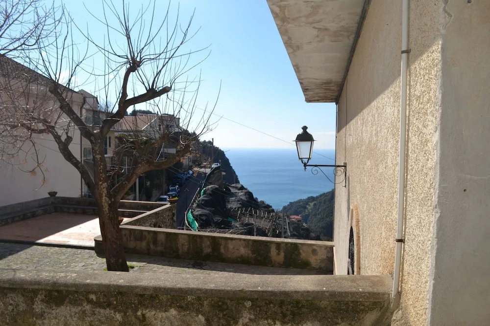Amalfi Sky View