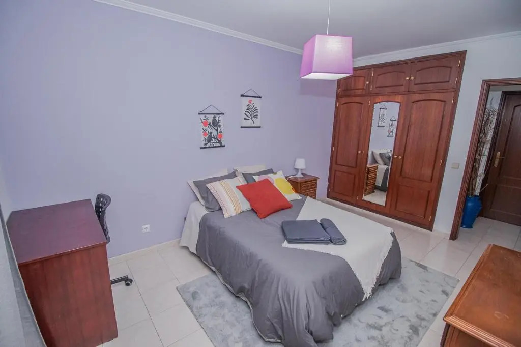 Charming Private Rooms in an Apartment A2 Penha - Faro