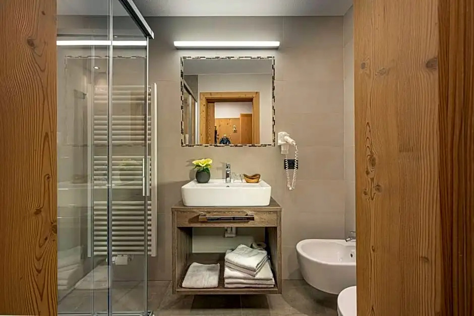 Almhotel Lenz