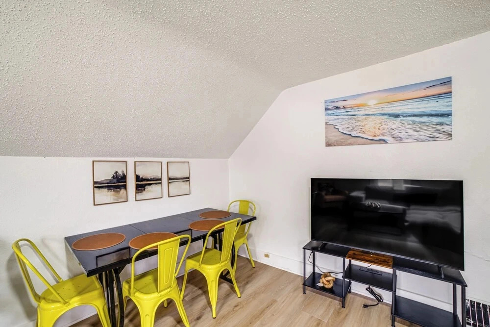 Walkable Apt in Dtwn Michigan City! 2 Mi to Beach
