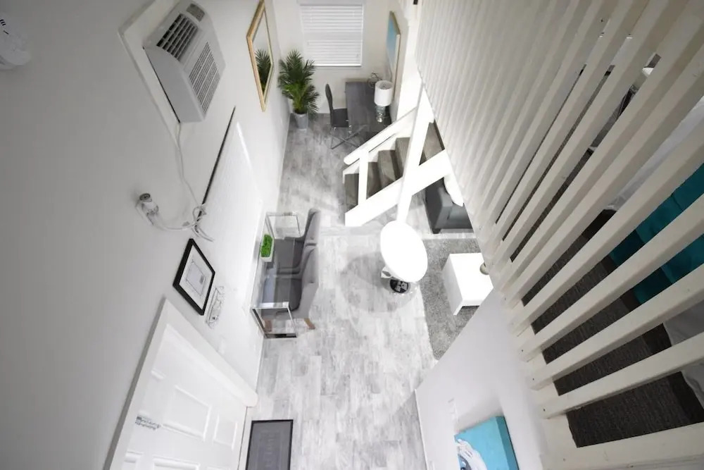 Modern Deluxe Loft Hollywood Beach Unit 8