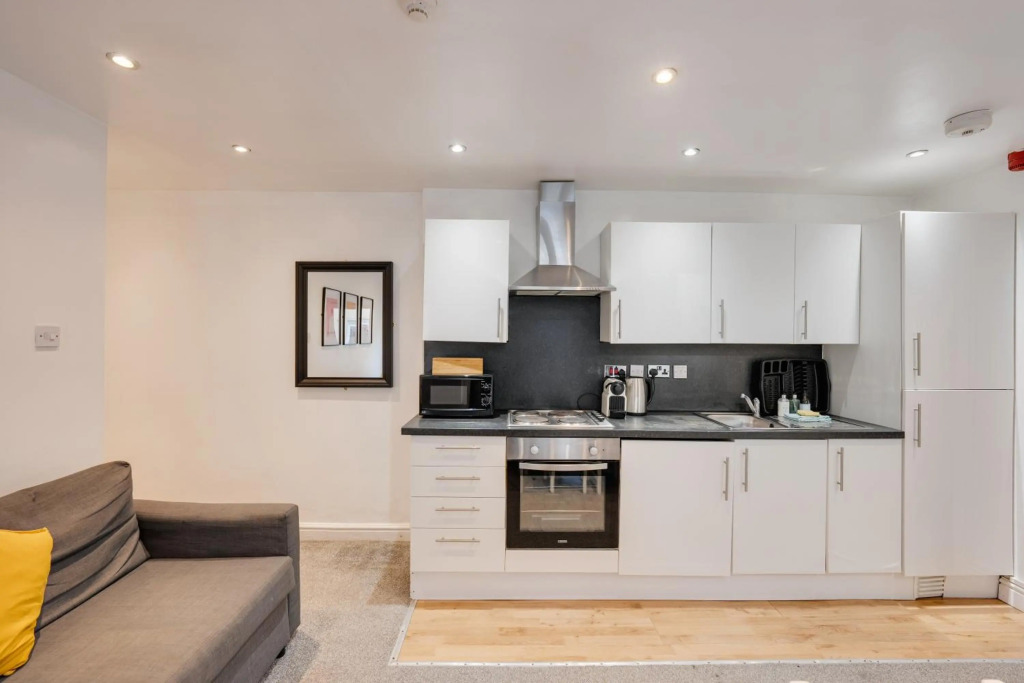 2 Bedroom Aprtmnt For Upto 8 Nr Centre, Uni &Parks